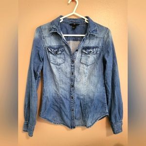 H&M light faux denim button down jacket size 2